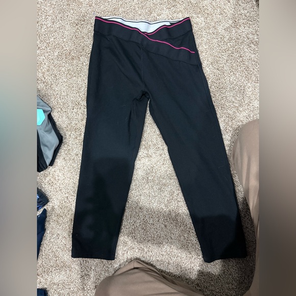 5 pair of Fabletics Leggings - Picture 3 of 4
